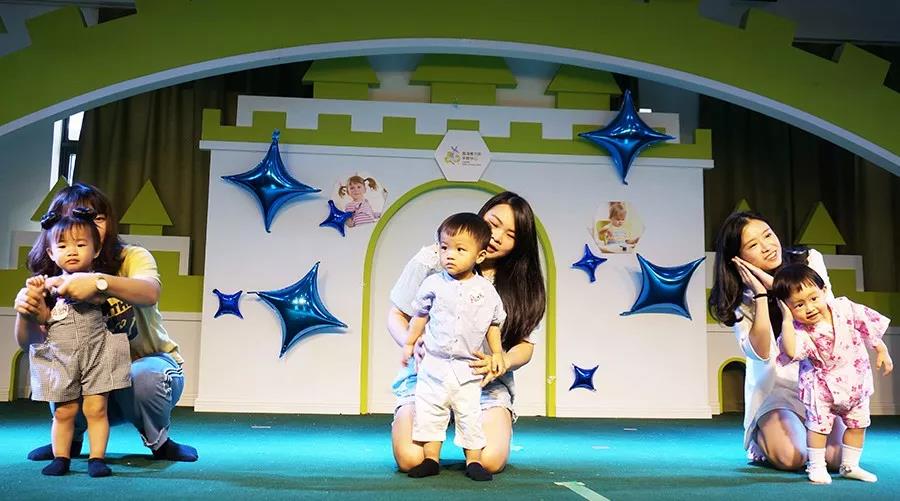 让宝宝做健身操,好处可不止这些哦