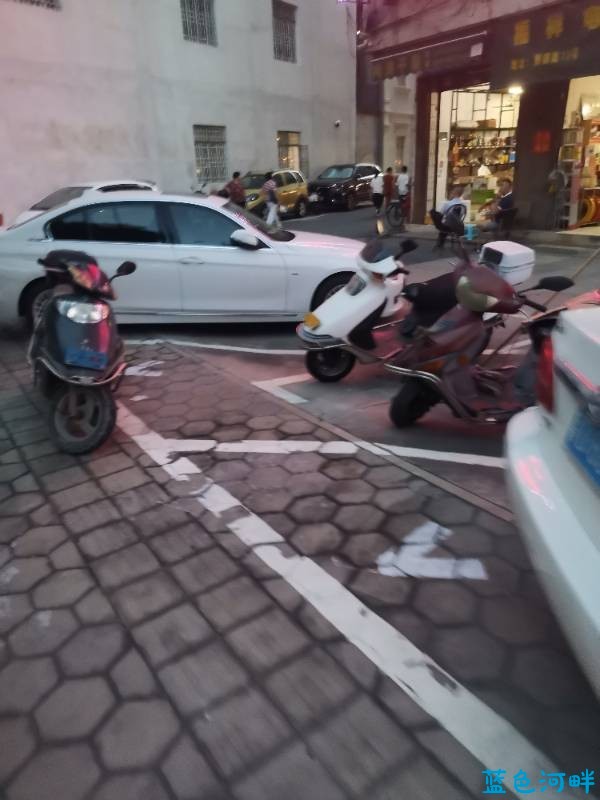 134556iemj01kekenm77nf.jpg