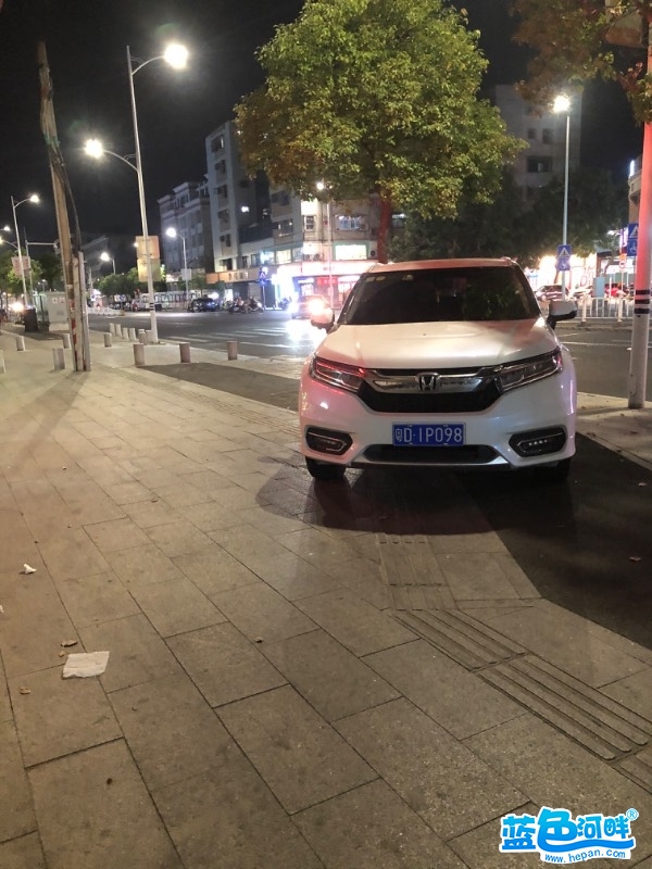 145903wlx366cl6xnex364.jpg