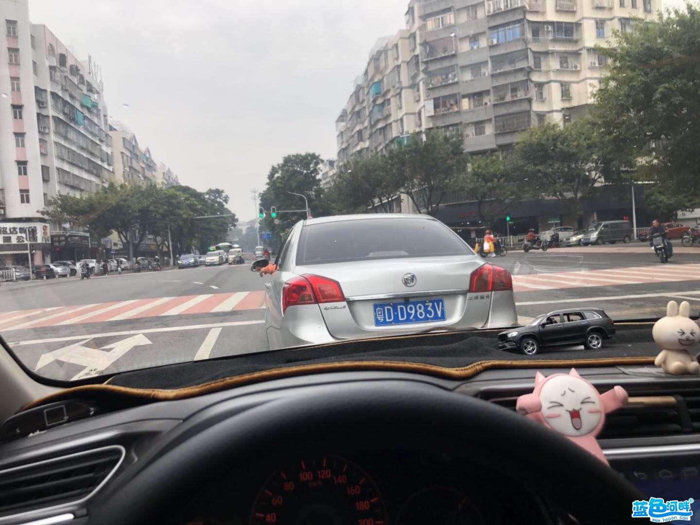 140855h6w6nmj6uzj1x1g2.jpg