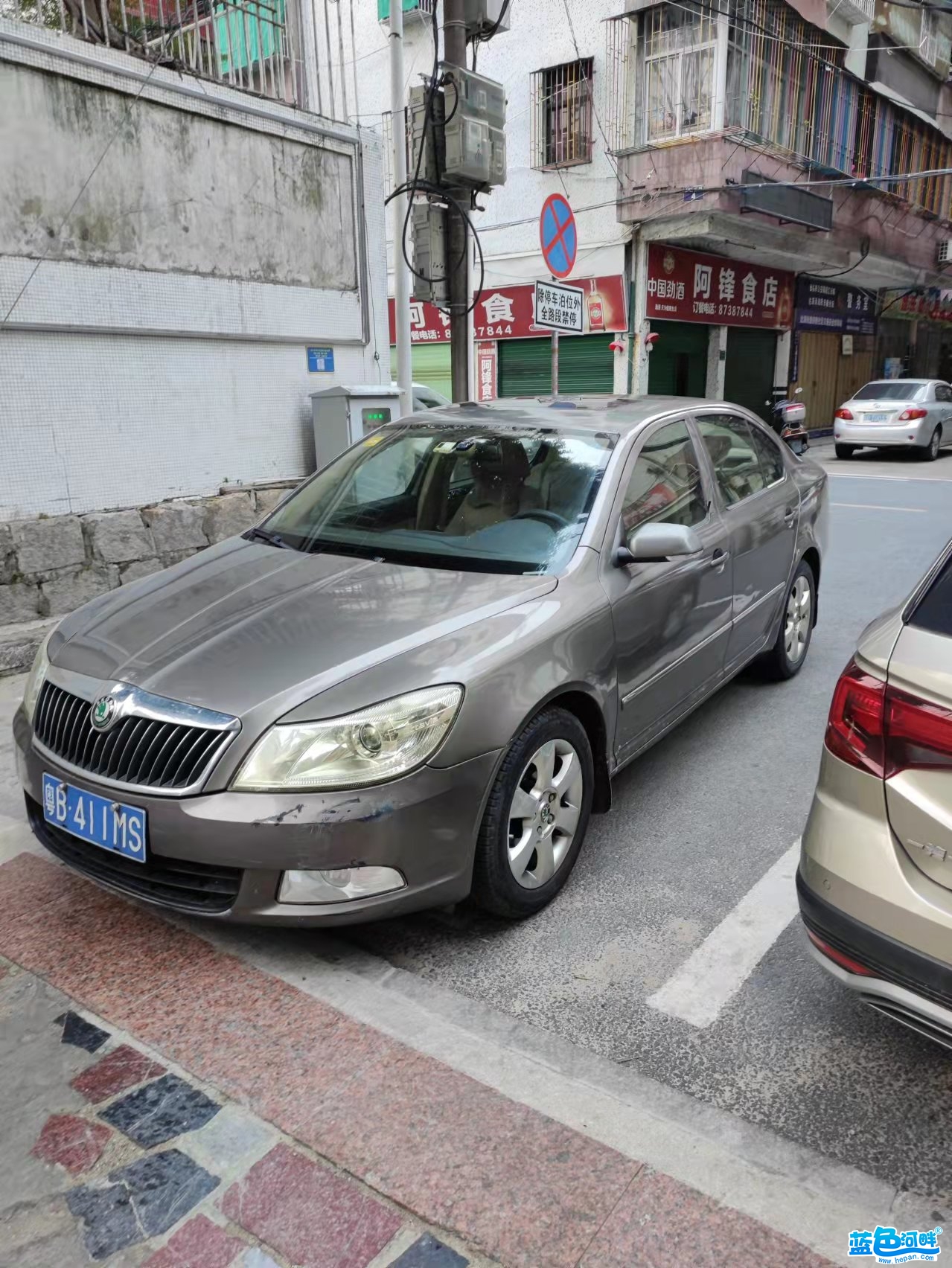 120041t6pz4p863vi84vy7.jpg