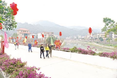 揭西县坪上镇潭角村：做好“梅”文章 打响旅游牌