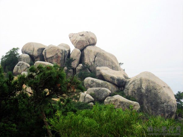 叠石山