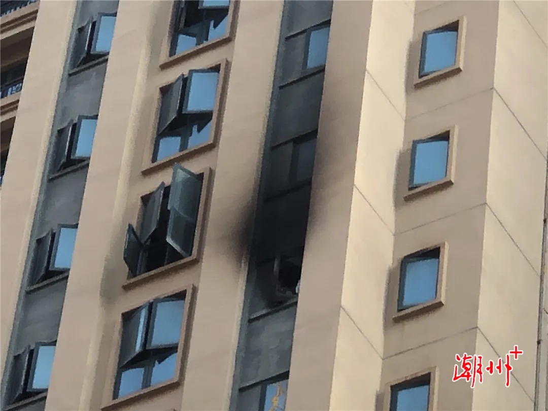 湘桥区桥东街道一住宅发生火灾