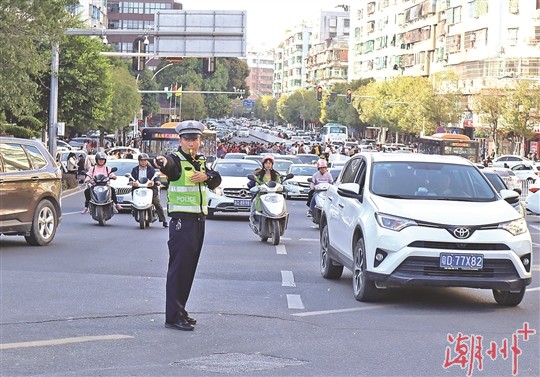 这个春节，因他们的坚守更加温暖