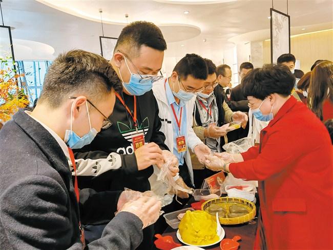 我市举行 “情系人才 爱满鮀城”汕头市博（硕）士人才迎春活动 ...