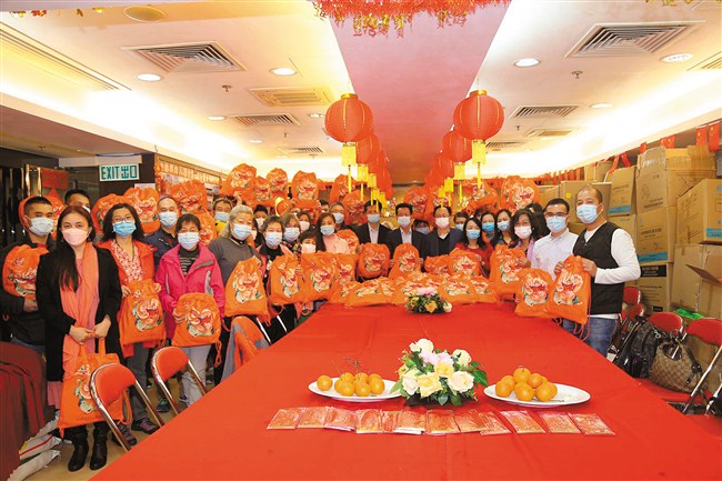 捎去新春祝福 共迎亚青盛会