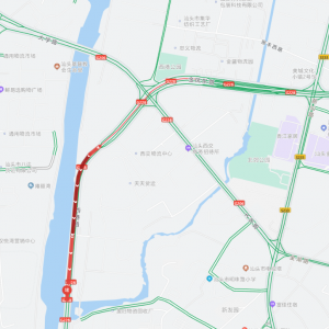 今天早高峰金平区西港路因何拥堵严重?交警部门严肃查处……