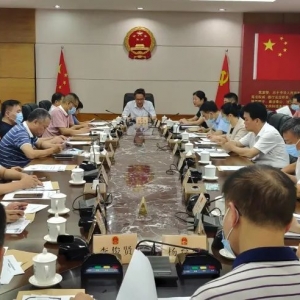 龙湖区六届人大常委会举行第四十六次会议