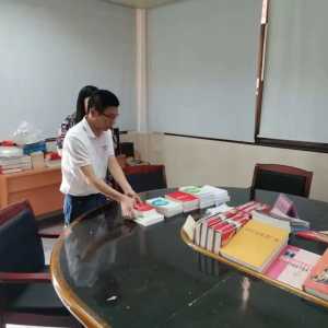 【我为群众办实事】濠江法院到赤隆社区开展“民法典万场普法基层行...