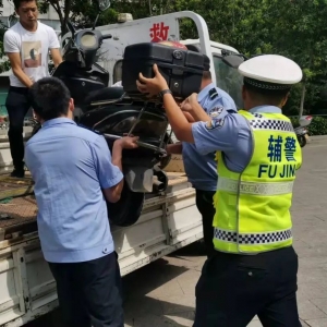 【铁拳2号在行动】澄海交警开展摩电交通违法专项整治行动