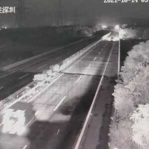 罚200元、记3分!这辆货车未靠右行驶被查处!