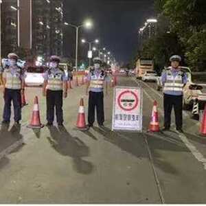 澄海公安集结警力开展全区统一打击清查行动!
