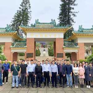 澄海区教师发展中心组织高完中教学管理干部赴中山市学习交流