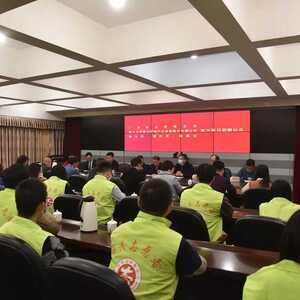 省扶贫基金会在汕头市教育局举行“贫困家庭励志学生关爱工程”项目捐赠仪式