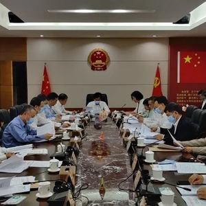 龙湖区六届人大常委会举行第五十一次会议  首次听取审议区监察委员会专项工作报告