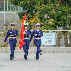 濠江区举行2022年元旦升国旗仪式