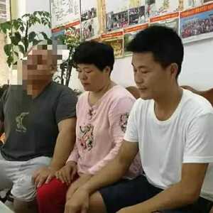 烧伤男童获救助   今朝已考上大学