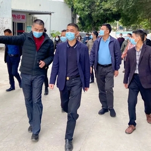 龙湖区政府主要领导带队调研龙湖区卫健系统建设项目