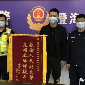 争分夺秒!澄海交警晚高峰紧急护送突发疾病老人就医......