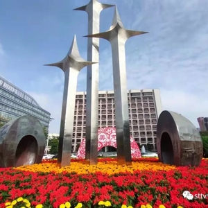 张灯结彩迎新春   欢天喜地贺佳节