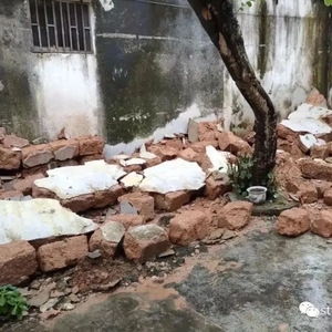 新闻追踪 | 围墙倒塌存隐患  清拆重建更安全