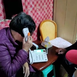 安装“呼援通”   服务老年人