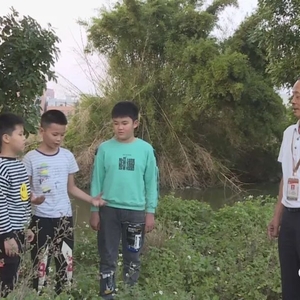 拾金不昧好少年  弘扬正气树榜样