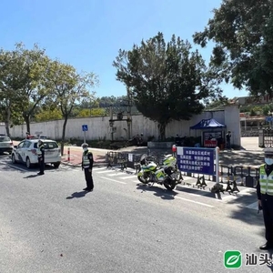 【政法动态】清明期间,交警蜀黎坚守岗位保畅通