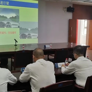 潮阳交警开展交通安全宣传进机关活动