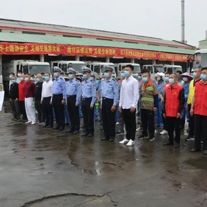 节日我在岗 | 以特殊的方式致敬“城市美容师”!汕头交警交通安全宣教服务走进金平环卫中心