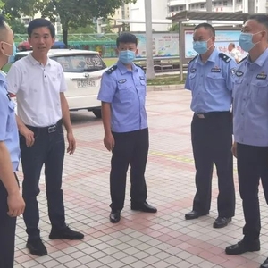 龙湖公安圆满完成2022年高考安保工作