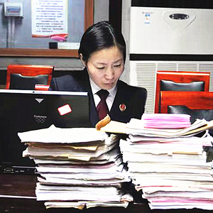 【双百政法英模】易千:办案的最大压力是怕让群众失望