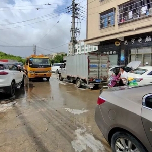 强降水致“两潮”积水  各方紧急抢险救援