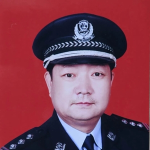 李生寿:24年坚守大漠“窑洞”派出所(已退休)|双百政法英模巡礼