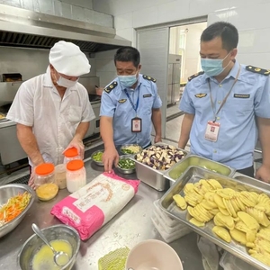 开学啦!濠江学子在校就餐是否安全?来一探究竟