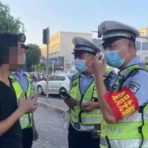 涉嫌开设赌场被“追逃”  骑摩托遇交警落法网