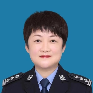 花薇:用行动诠释监狱警察的“硬核担当”|双百政法英模巡礼