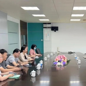 市科技局主要负责同志带队赴金平区调研大健康产业