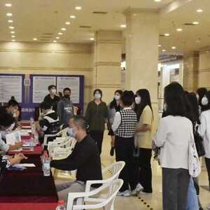 2022年汕头市中高端人才专场招聘会暨高校毕业生就业洽谈会顺利举行
