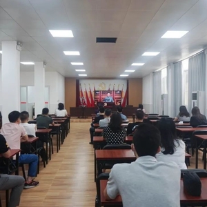 南澳县教育系统组织收看收听庆祝中国共产党成立100周年大会