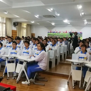 探课标真谛  展教师风采——澄海区教师发展中心举行高中音乐新课标研讨会及公开课