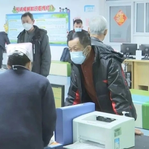 吸入式疫苗开打   老年人主动接种