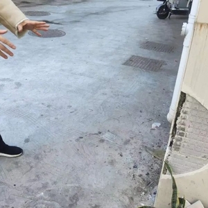 开车遭遇意外  好心人相助不留名