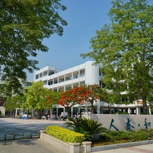 五月的花海,团澄海区委开展“青年大学习”五四主题团日活动