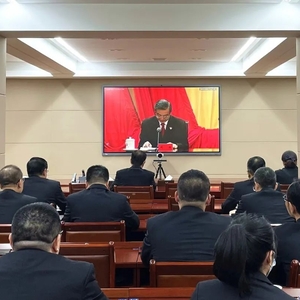 【政法动态】龙湖法院组织干警集中收听收看学习贯彻党的二十大精神专题辅导报告会