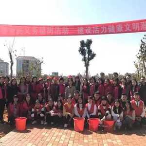 “绿满家园,美丽潮南”——区妇联“绿色使者参加”义务植树活动