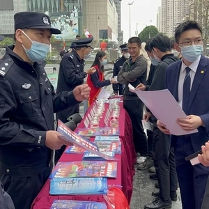 你好 警察节|您的平安 我的节日——龙湖公安开展中国人民警察节宣传活动