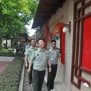 总队防火部洪声隆部长莅临潮阳大队开展“迎接十九大,奋战一百天,忠诚保平安”消防专项行动督导工作