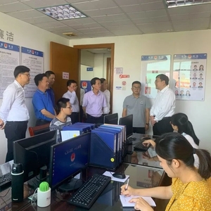 【政法动态】省司法厅党委书记、厅长陈旭东一行到龙湖区司法局新津司法所“深调研”司法行政工作